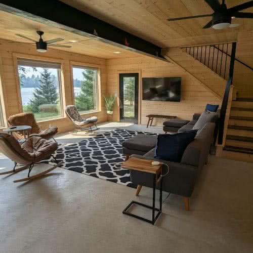 O Smile Awhile oferece entrada segura sem chave e exterior bem iluminado, proporcionando um check-in autom&aacute;tico seguro e f&aacute;cil para todos os nossos h&oacute;spedes.